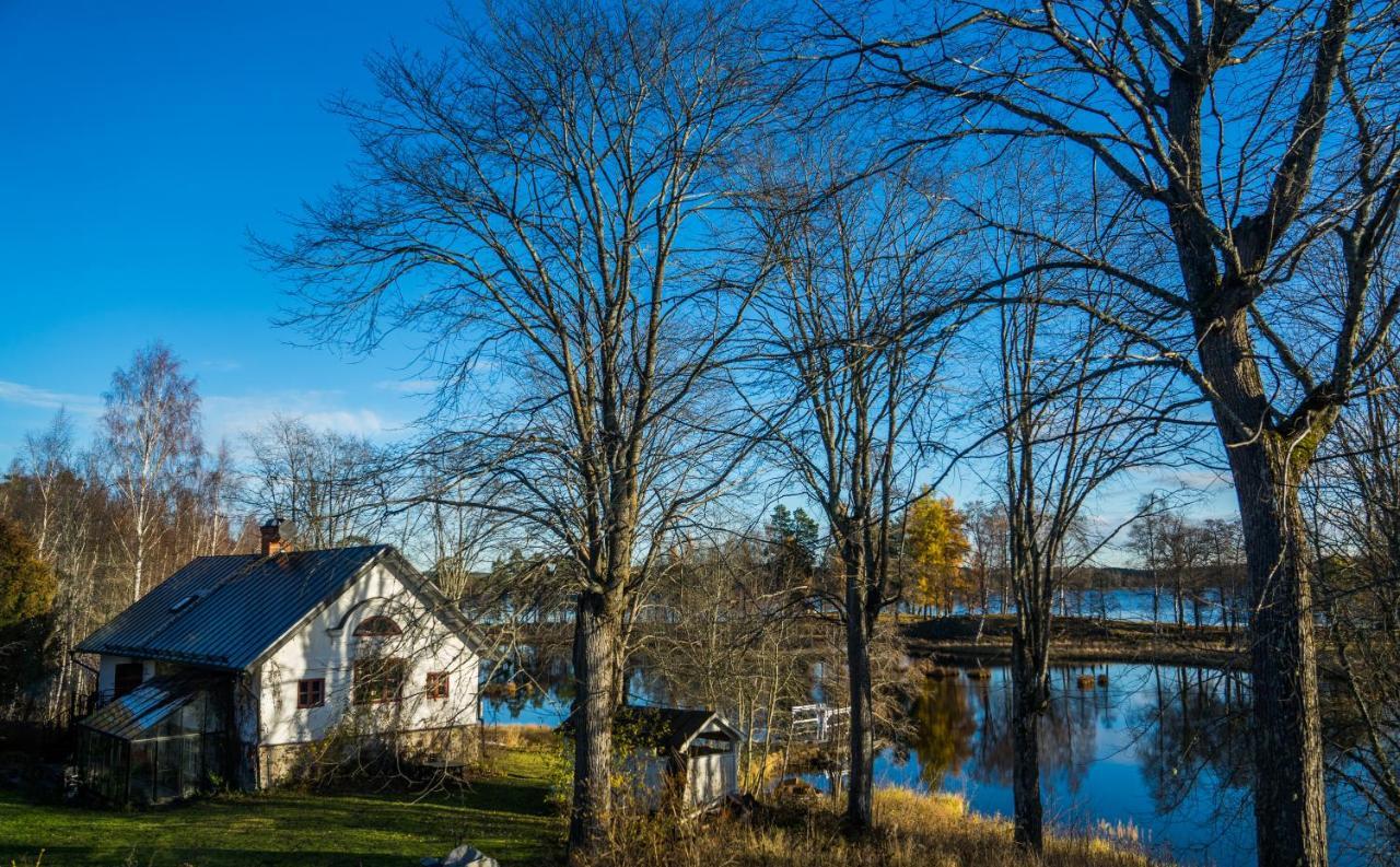 Romantic Spa Villa With Fireplace By The Lake Stjarnsund Екстериор снимка