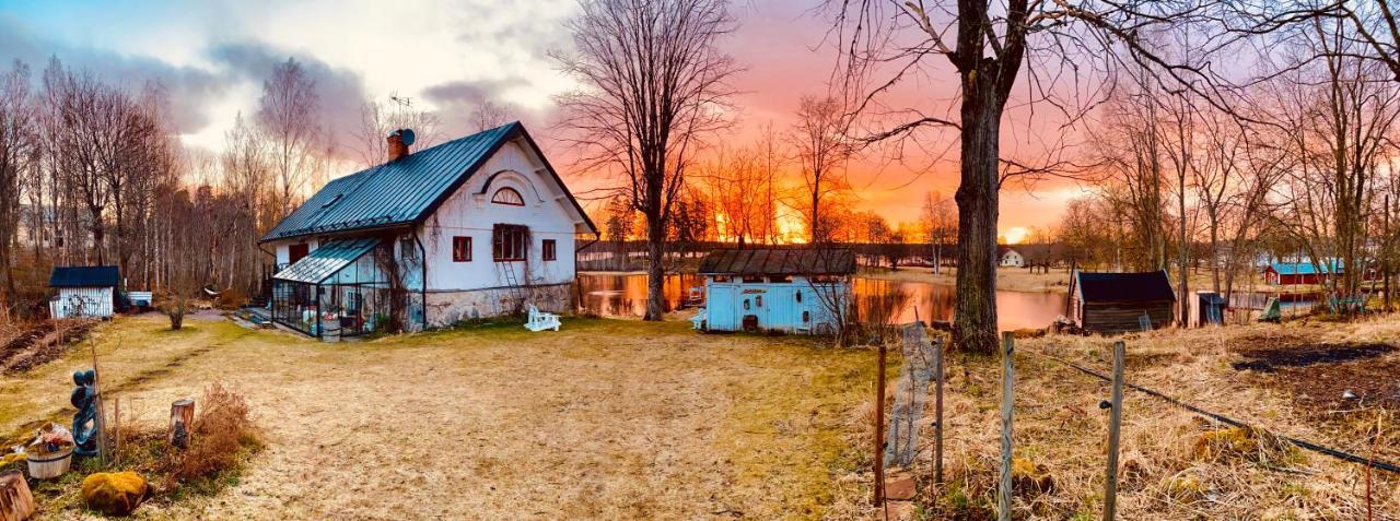 Romantic Spa Villa With Fireplace By The Lake Stjarnsund Екстериор снимка