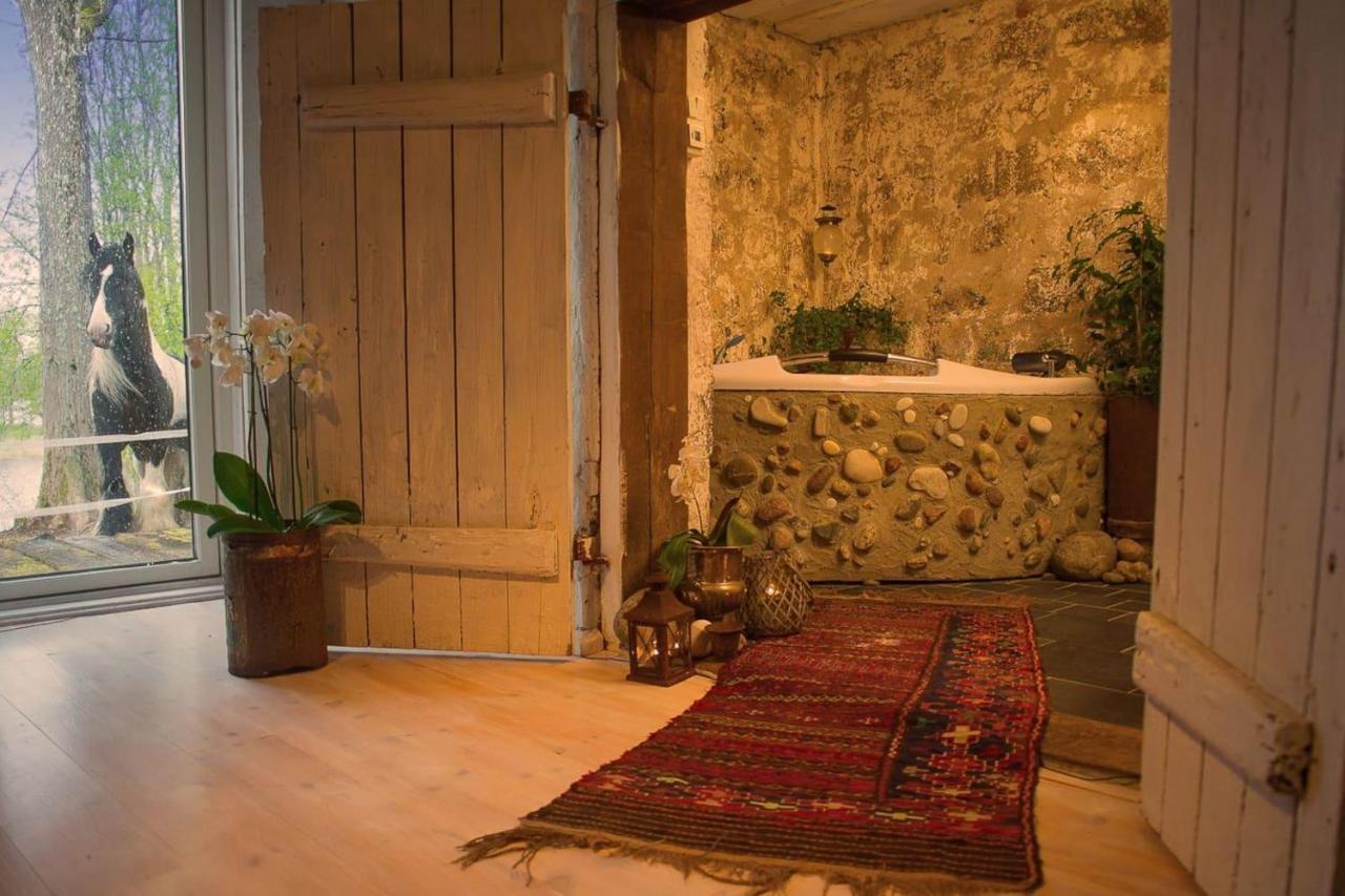 Romantic Spa Villa With Fireplace By The Lake Stjarnsund Екстериор снимка