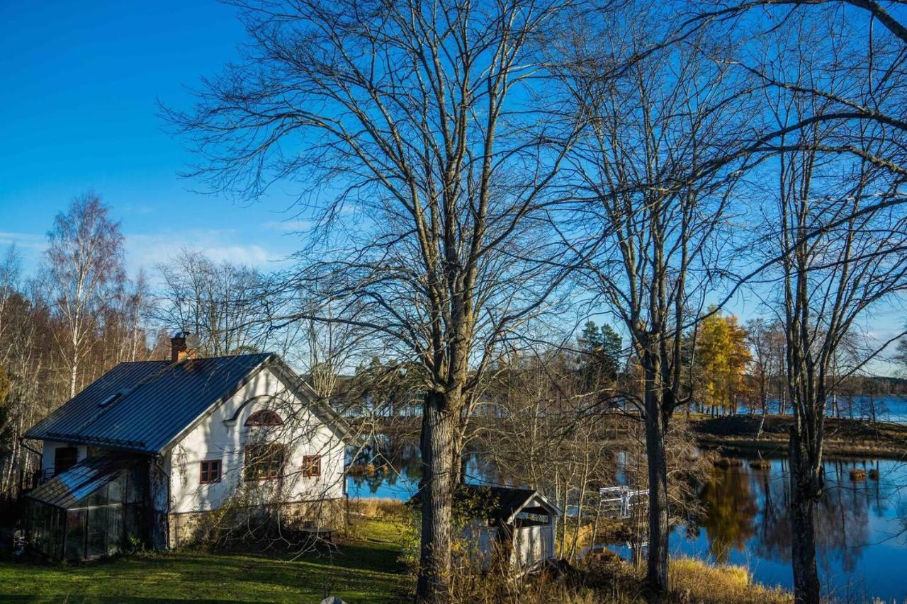 Romantic Spa Villa With Fireplace By The Lake Stjarnsund Екстериор снимка