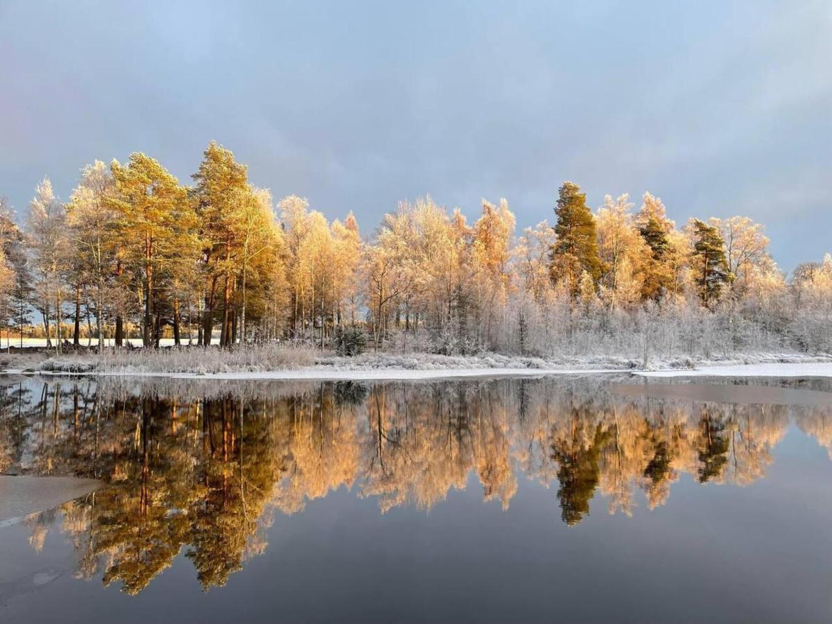 Romantic Spa Villa With Fireplace By The Lake Stjarnsund Екстериор снимка
