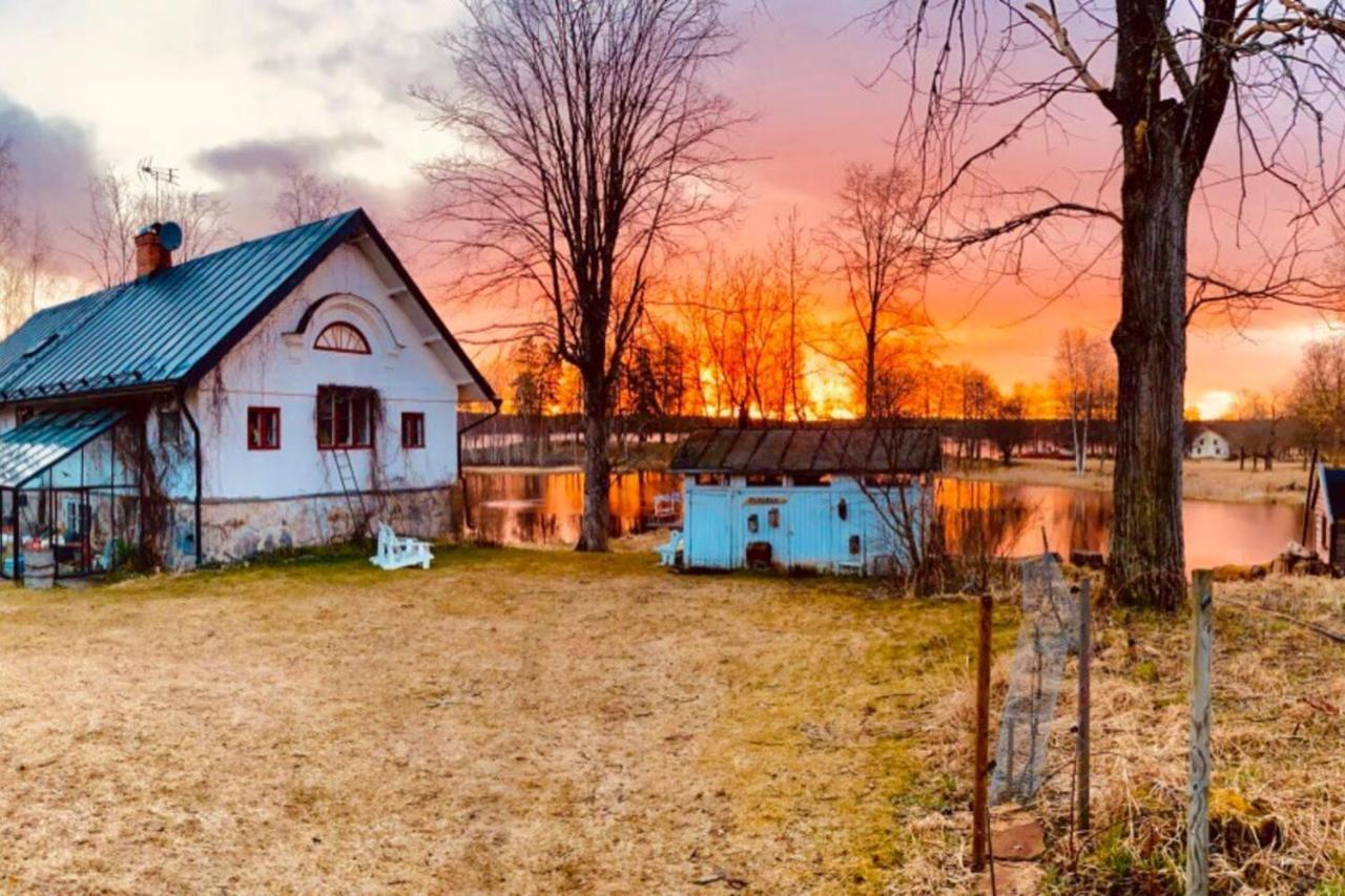 Romantic Spa Villa With Fireplace By The Lake Stjarnsund Екстериор снимка